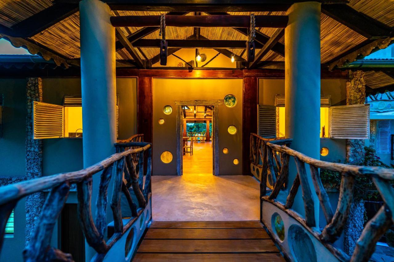 לינה וארוחת בוקר דיאני ביץ' Tombo House מראה חיצוני תמונה