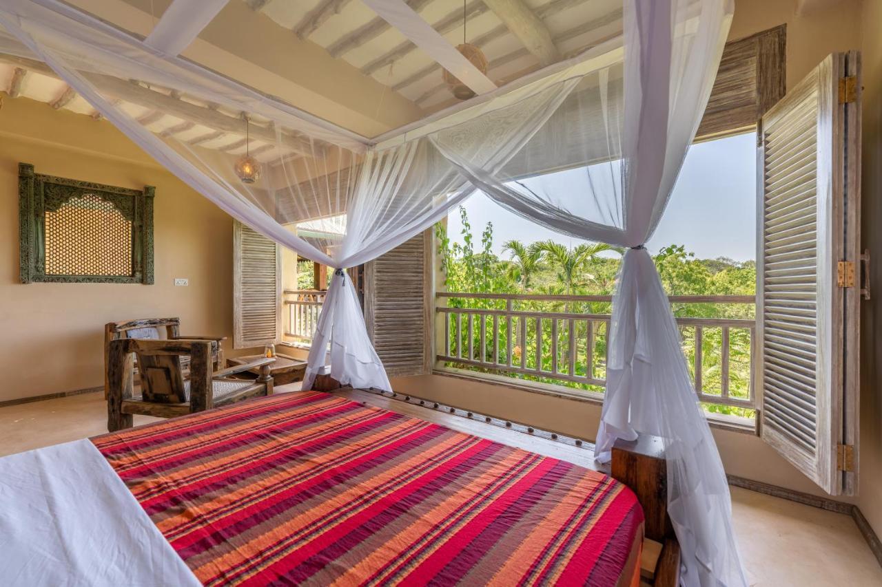 לינה וארוחת בוקר דיאני ביץ' Tombo House מראה חיצוני תמונה