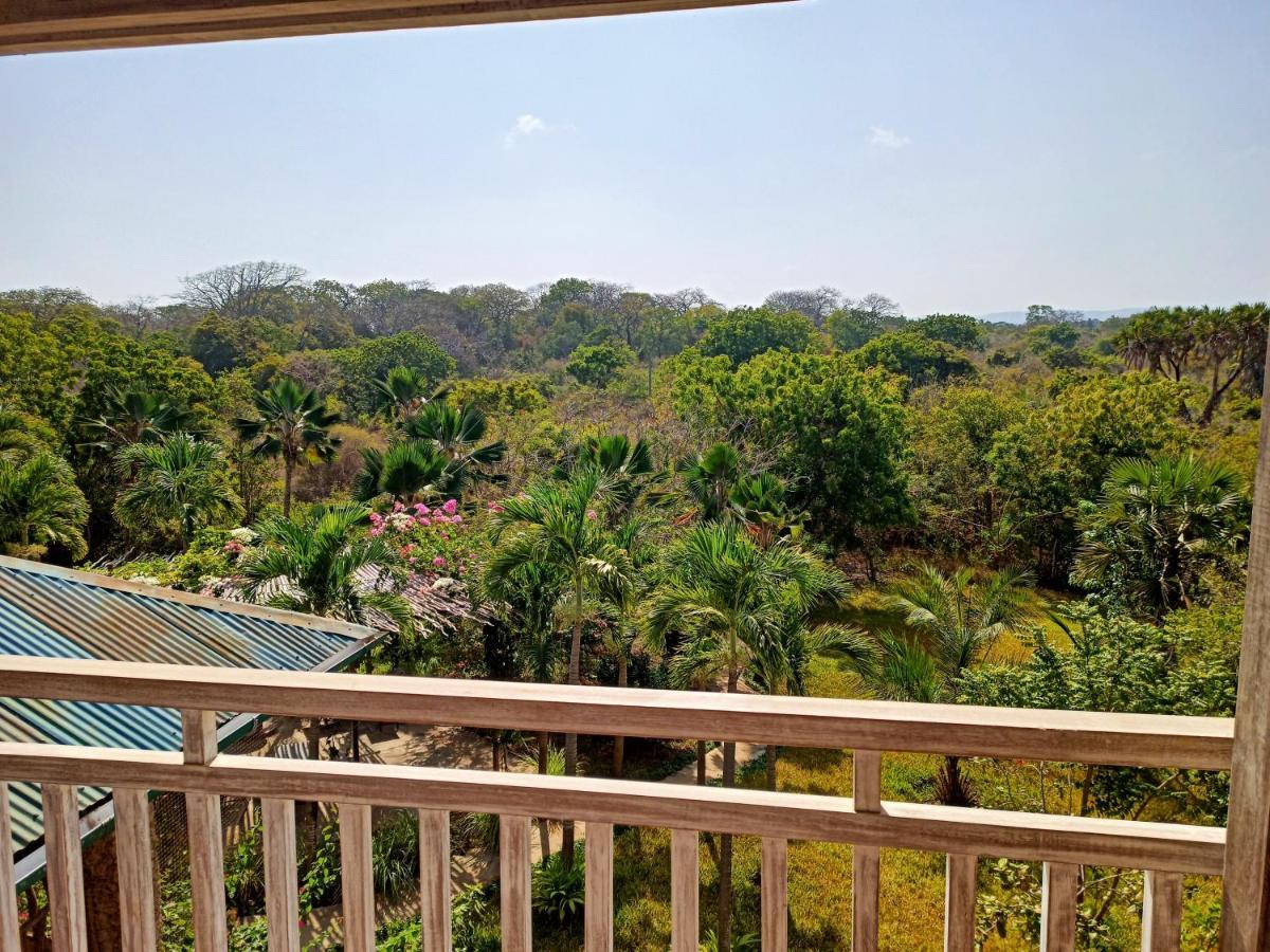 לינה וארוחת בוקר דיאני ביץ' Tombo House מראה חיצוני תמונה