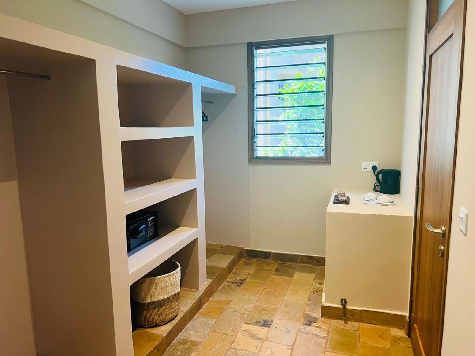 לינה וארוחת בוקר דיאני ביץ' Tombo House מראה חיצוני תמונה